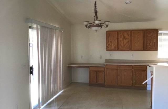 11176 West Del Rio Lane Gallery 4