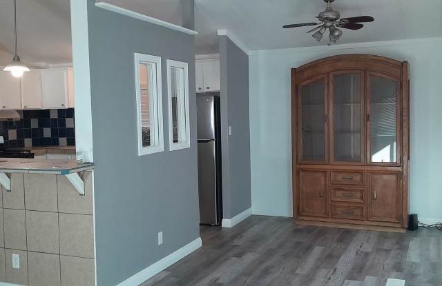 3 Bedroom/2 Bath For Rent...$1650 Monthly Rent & $1650 Security Deposit Available NOW Gallery 4