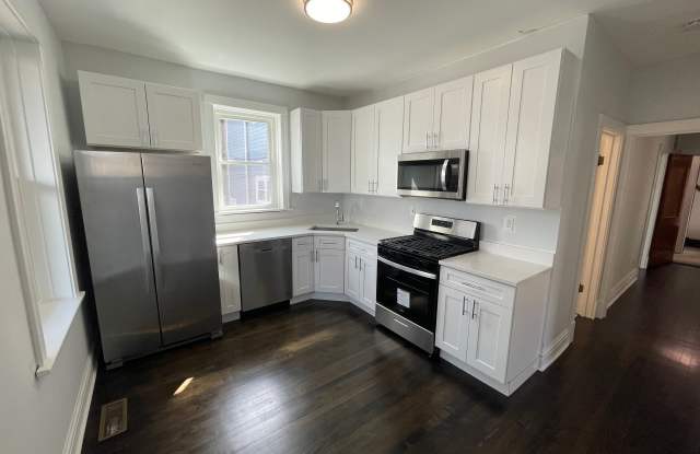 4737 N Maplewood Ave photos photos