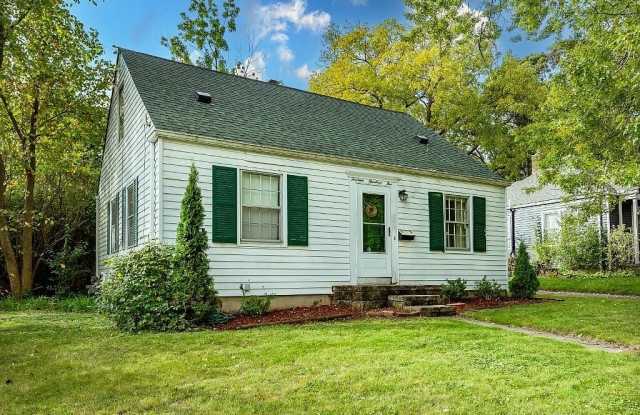 1305 Collegewood St photos photos