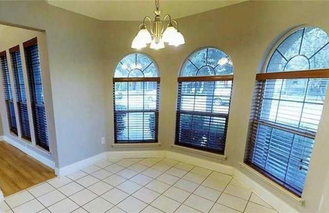 2602 Thistle Lane Gallery 2