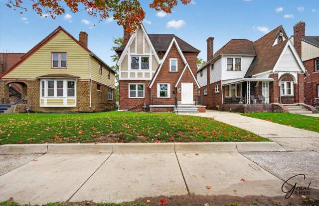 $1850 4 bedrooms Gallery 1