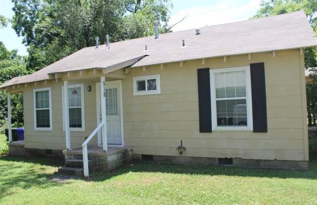 516 E Eufaula Street - 516 East Eufaula Street, Norman, OK 73071