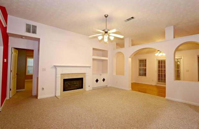 1786 PROSPECT VIEW Drive Gallery 4