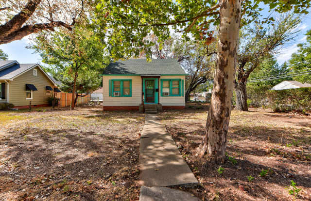 1132 West Eufaula Street Gallery 1