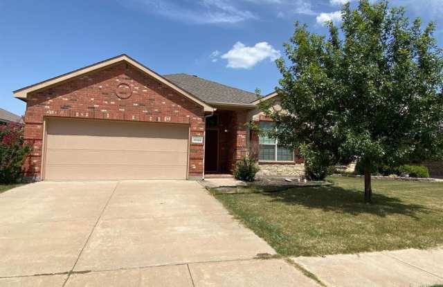 10908 Middleglen Road - 10908 Middleglen Road, Fort Worth, TX 76052