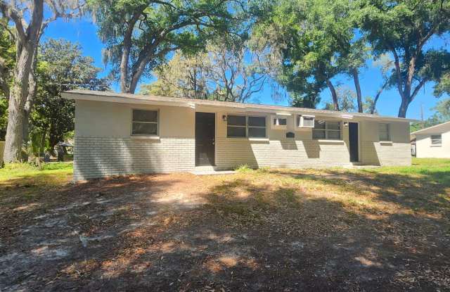 Charming 2 bedroom, 1 Bath photos photos