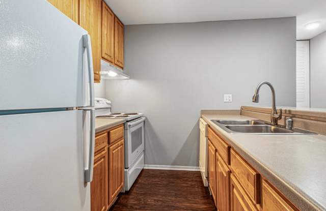 Briarwood Apartments Gallery 4
