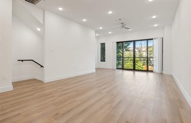2613 Calvin Street Gallery 4