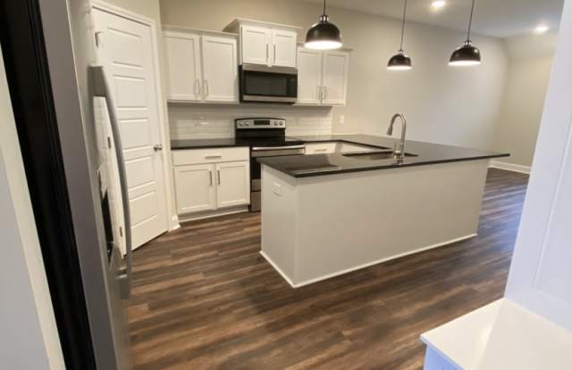 1028 Glenkirk Drive Gallery 3