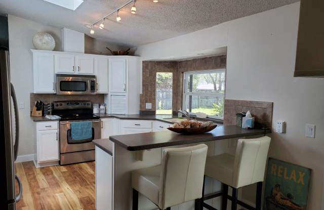 6189 W Pine Cir Gallery 4