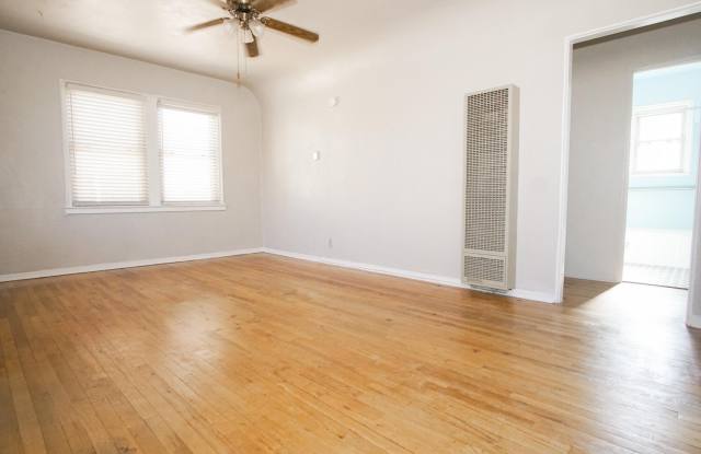 3308 SACRAMENTO Avenue Gallery 3