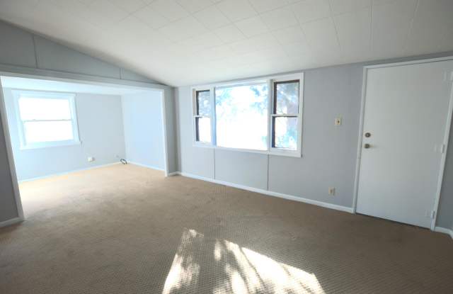 515 Clyde Avenue - 515 Clyde Avenue, Indianapolis, IN 46203