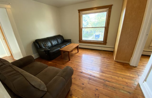 514 E Kingsley St Apt 2 - 514 East Kingsley Street, Ann Arbor, MI 48104