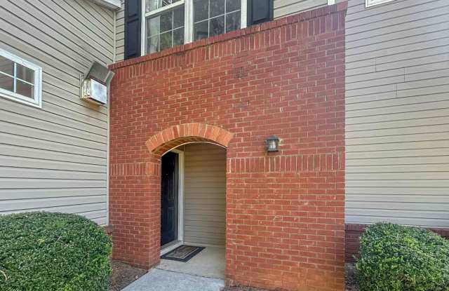 Charming 3BR Cobb County Retreat in Cul-de-Sac! Gallery 3
