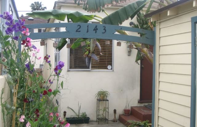 2143 Thomas Ave - 2143 Thomas Avenue, San Diego, CA 92109