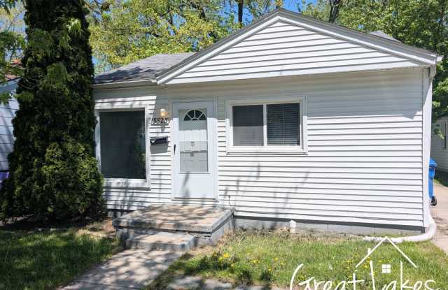 Stunning 2 Bedroom 1 Bathroom now available for rent photos photos