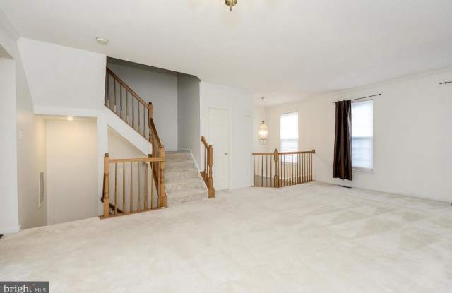 4703 CARONIA WAY Gallery 4