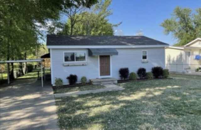 213 East Wells Boulevard photos photos