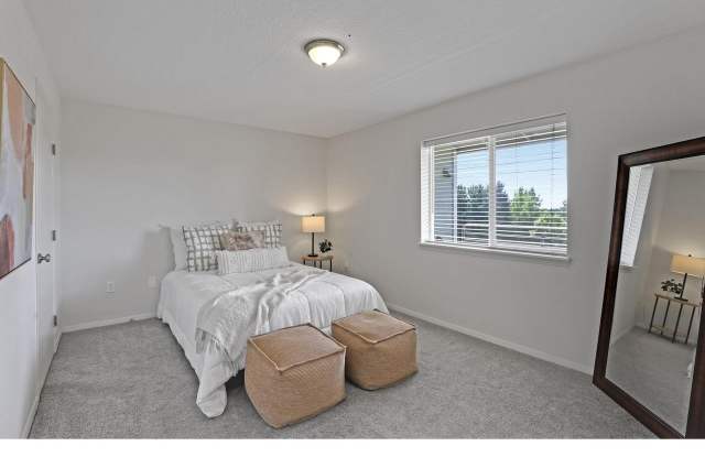15068 NW Central Dr Gallery 3