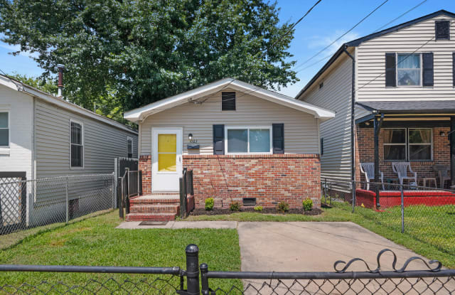 1023 32nd Street photos photos