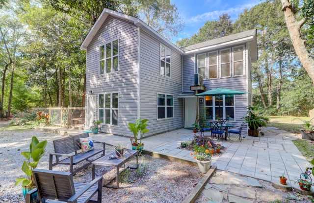 Quiet and Serene Johns Island Living photos photos