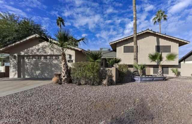 4416 S LA CORTA Drive - 4416 South La Corta Drive, Tempe, AZ 85282