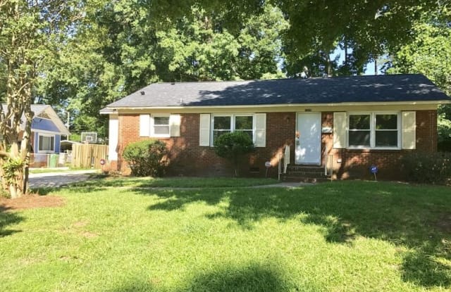 1025 Echo Glen Rd - 1025 Echo Glen Road, Charlotte, NC 28213