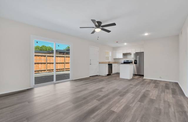 600 Gentleman Rd. photos photos