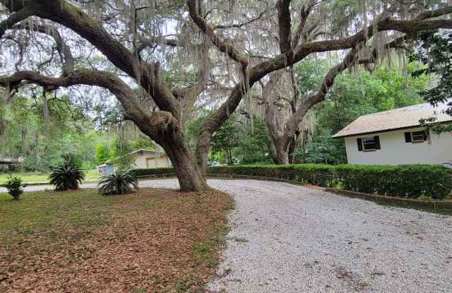 Keystone Heights - Lake House 4/2.5 Gallery 3