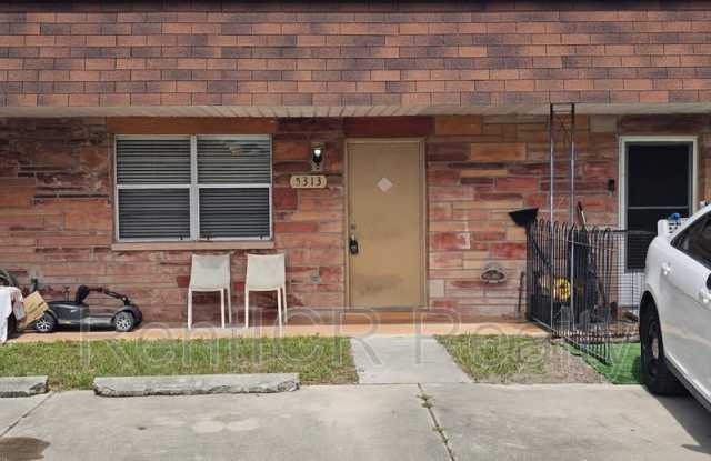 5313 James St photos photos