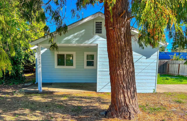 Charming 1 Bedroom, 1 Bath Rental in North Napa! - 2548 Redwood Road, Napa, CA 94558