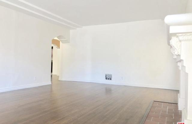 6426 ORANGE Street Gallery 4