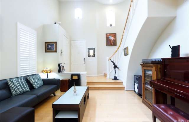 4095 Castaway Gallery 2