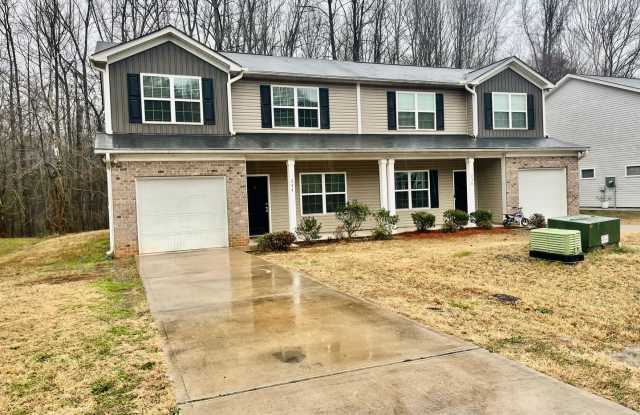 Welcome to 244 Village Creek Way- luxurious 2-story townhomes in the heart of Salisbury, NC photos photos