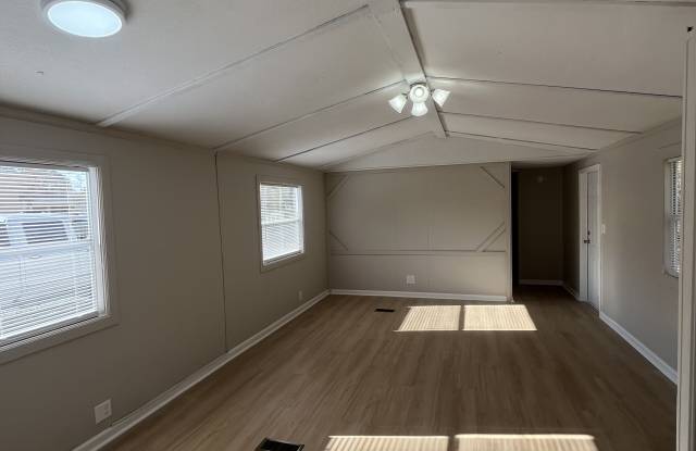 130 Allen Ave Gallery 2