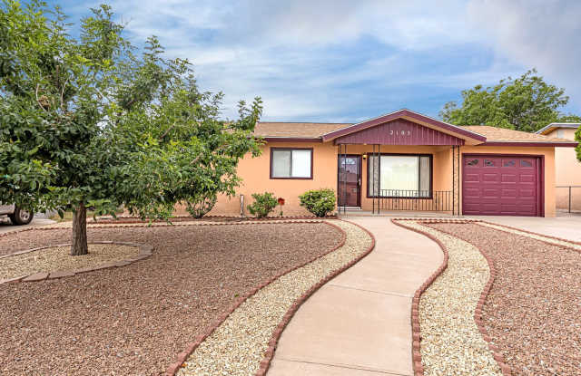 Beautiful Updated Home! - 2105 Aspen Drive, Alamogordo, NM 88310