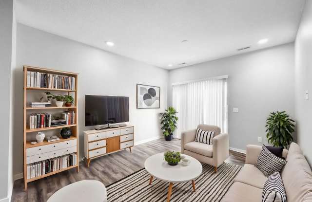 Johnston Gardens Apartments Gallery 4