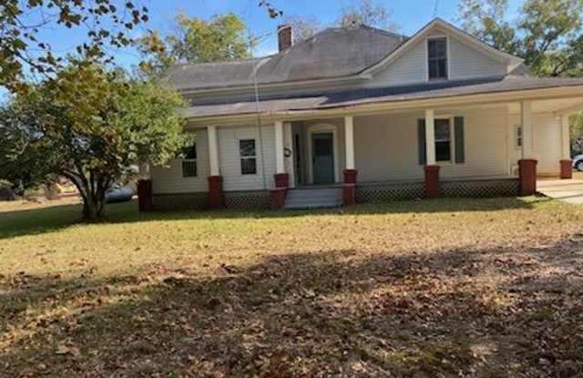 Enjoy a piece of history in this Vintage Farm House photos photos Enjoy a piece of history in this Vintage Farm House photos photos