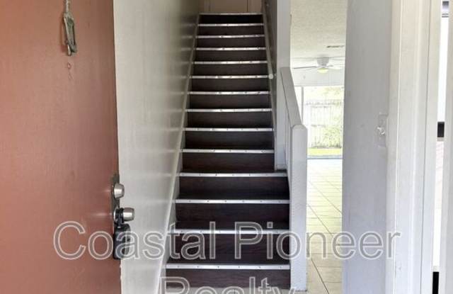 7573 Abonado R Gallery 4