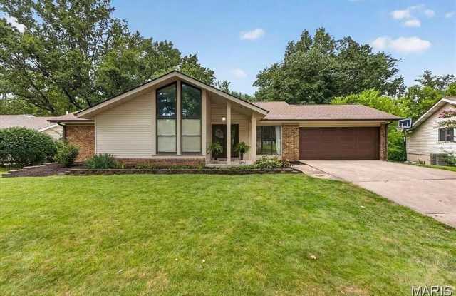 207 Renaldo Drive Gallery 2