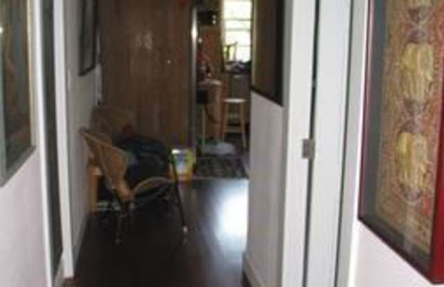 708 15th Avenue Gallery 3