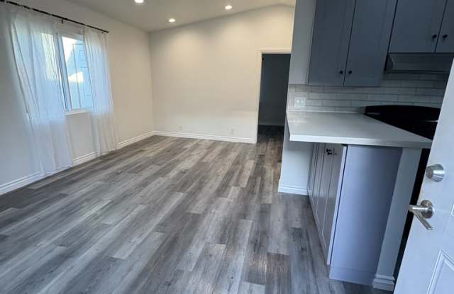2333 Ocean Avenue photos photos