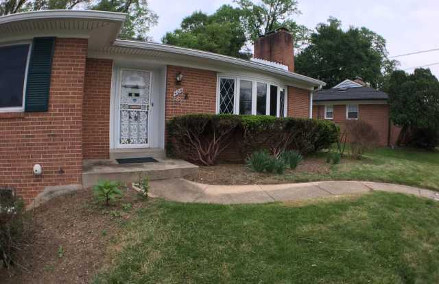 404 Burnt Mills Ave - 404 Burnt Mills Avenue, White Oak, MD 20901