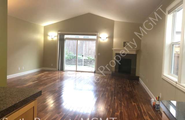13709 Southeast Scenic Ridge Drive Gallery 3