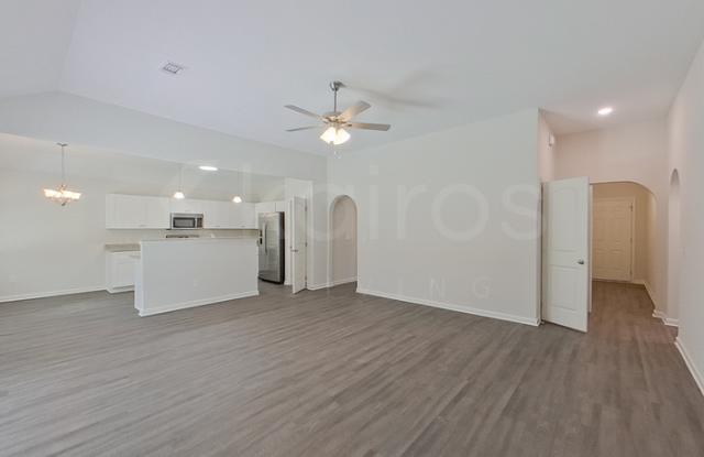 114 Live Oak Drive Gallery 3