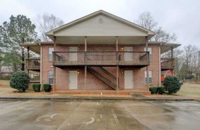 1644-B Golf Club Lane - 1644 Golf Club Lane, Clarksville, TN 37043