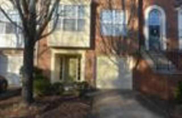 11541 LAUREL LAKE SQUARE - 11541 Laurel Lake Square, Fair Oaks, VA 22030