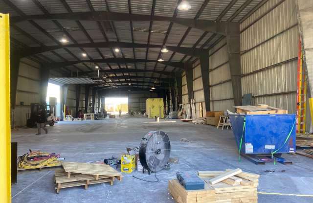 600 KENT Street N photos photos