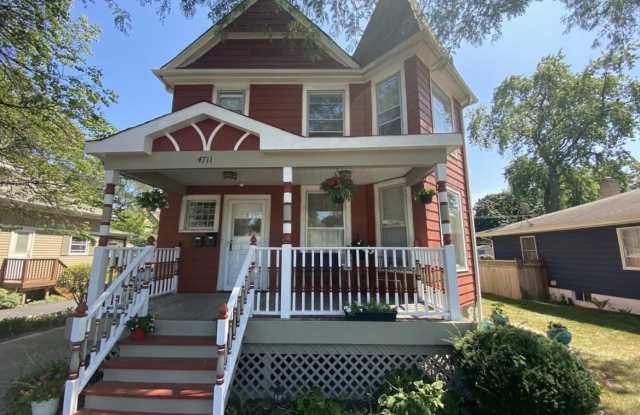 4711 Main Street photos photos